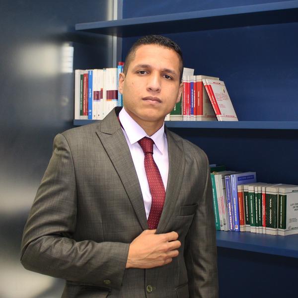 Leonel Alcivar M.